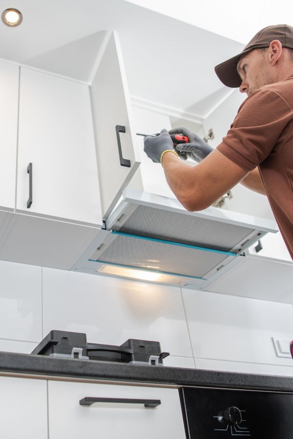 Momos Küchen - Aachen - Küchenplanung & Beratung - Maßgeschneiderte Einbauküchen Küchenmontage & Installation - Küchengeräte & Küchentechnik - Küchenrenovierung & Modernisierung Materialien